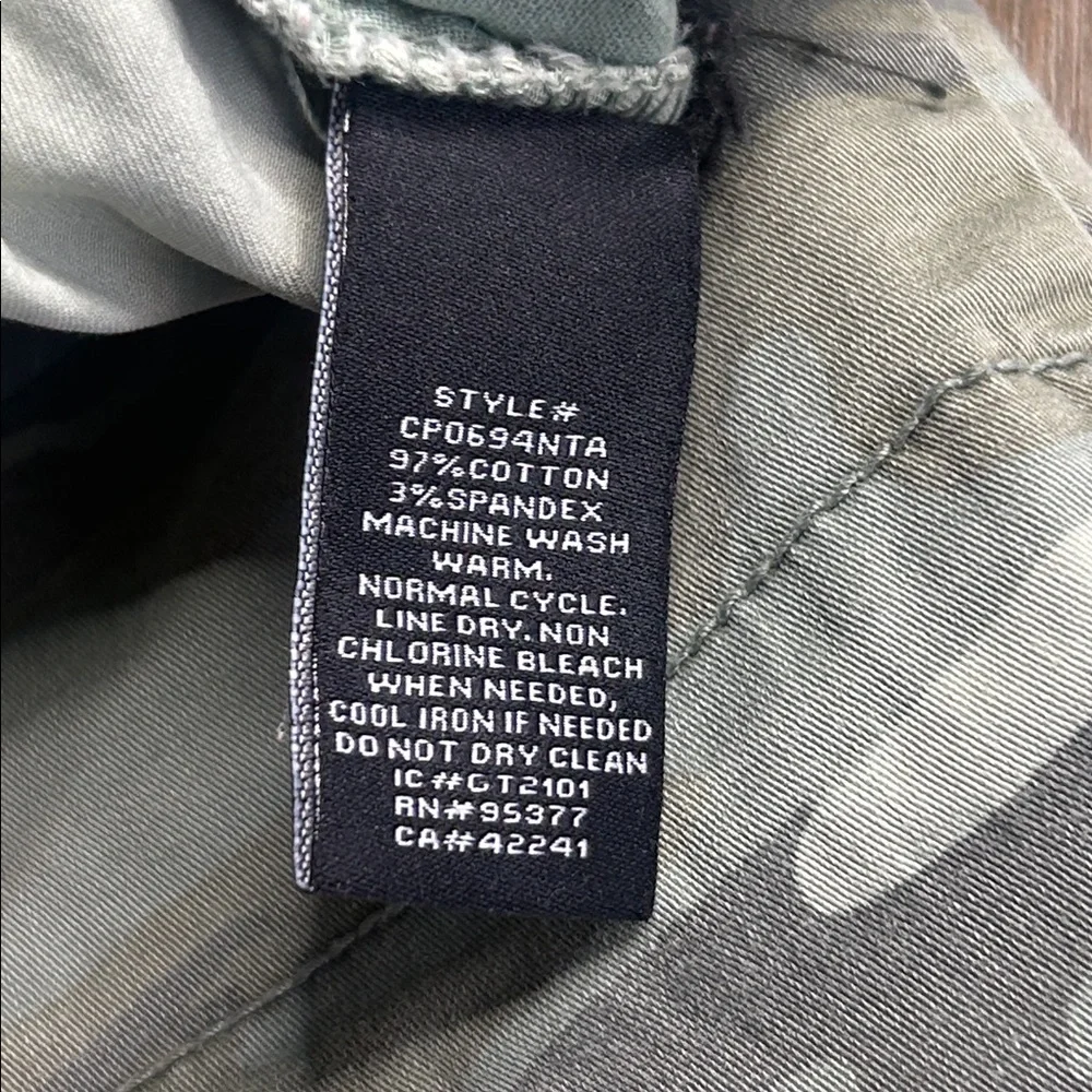 Sanctuary Rebel Camo Cargo Joggers Women’s Size 29 - Picture 6 of 13